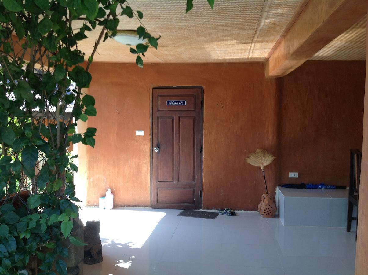 Baan Plubpla Wilai Hotel Ban Pu Khai Room photo